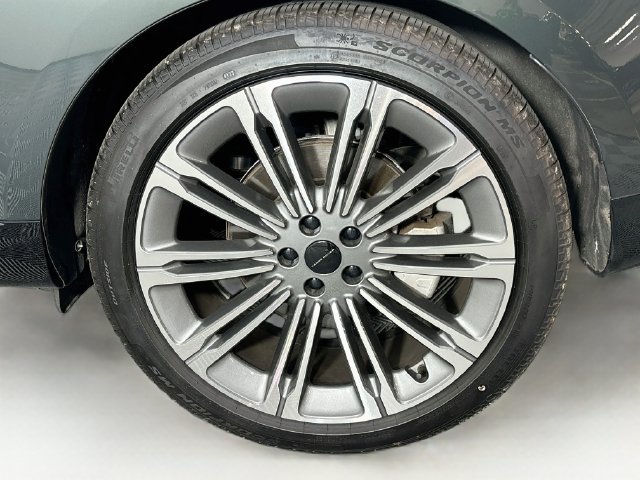 Used 2026 Land Rover Range Rover Long Wheelbase SE AWD/4WD image 33