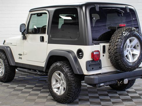 Used 2004 Jeep Wrangler Rubicon w/ Dual Top Group AWD/4WD image 5