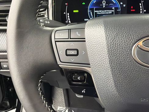 Used 2026 Toyota Camry SE w/ Convenience Package FWD image 26