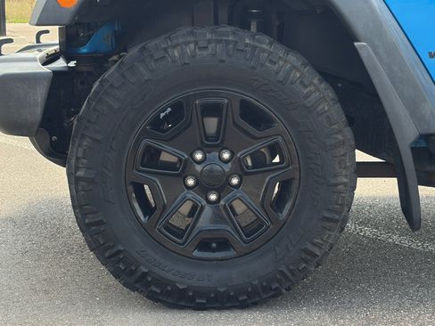 Used 2016 Jeep Wrangler Unlimited Sport AWD/4WD image 12