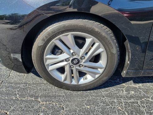 Used 2020 Hyundai Elantra SEL w/ Cargo Package (C1) FWD image 4