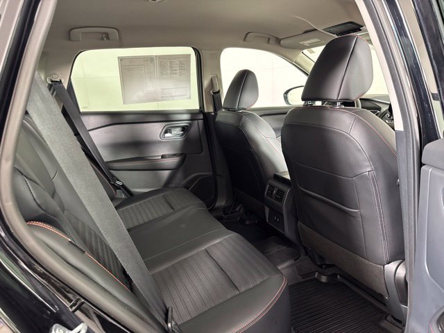 Used 2026 Nissan Rogue SV AWD/4WD image 5