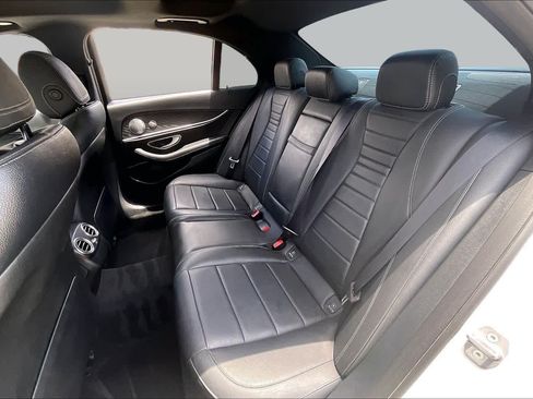 Used 2018 Mercedes-Benz E 300 image 18