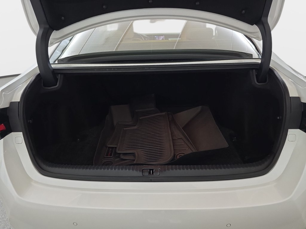 Used 2019 Lexus RC 350 w/ Premium Package RWD image 13