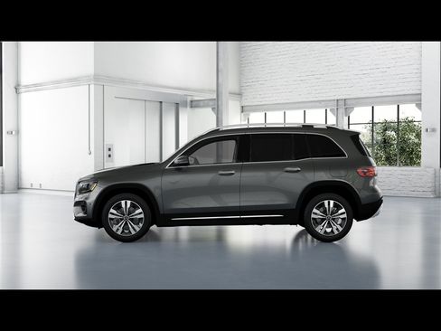 New 2026 Mercedes-Benz GLB 250 4MATIC image 29