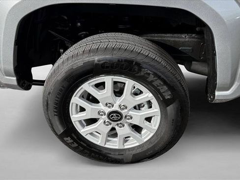 Certified 2025 Toyota Tacoma SR5 image 9