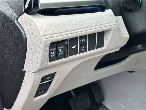New 2026 Honda Odyssey EX-L image 19