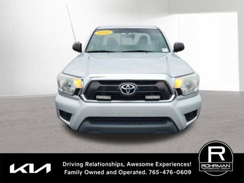 Used 2012 Toyota Tacoma 2WD Access Cab w/ SR5 Pkg image 2