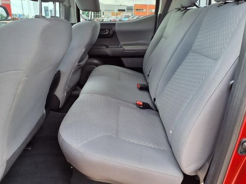 Used 2020 Toyota Tacoma SR AWD/4WD image 18