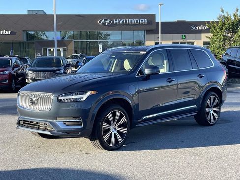Used 2023 Volvo XC90 T8 Plus w/ Protection Package Premier AWD/4WD image 24