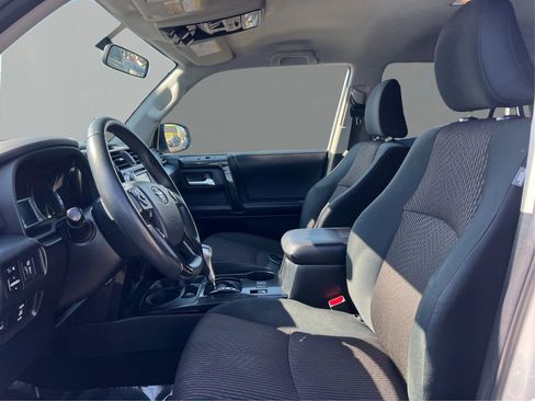 Used 2019 Toyota 4Runner TRD Off-Road image 9