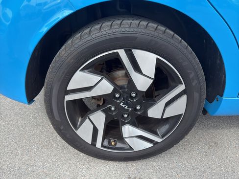 Used 2023 Kia Soul GT-Line FWD image 11