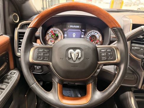 Used 2022 RAM 2500 Limited AWD/4WD image 35