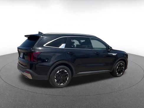 Used 2024 Kia Sorento S FWD image 14