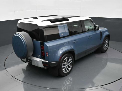 Used 2022 Land Rover Defender 110 SE AWD/4WD image 34