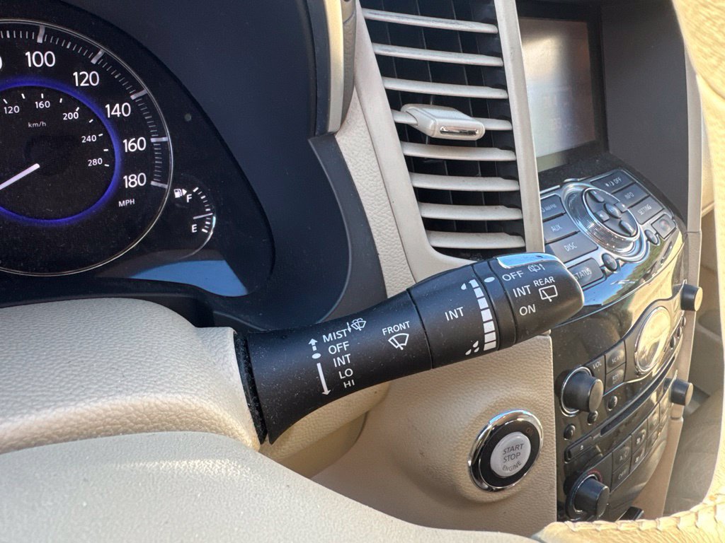 Used 2016 INFINITI QX70 2WD image 30