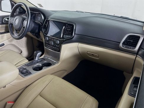 Used 2019 Jeep Grand Cherokee Limited image 22