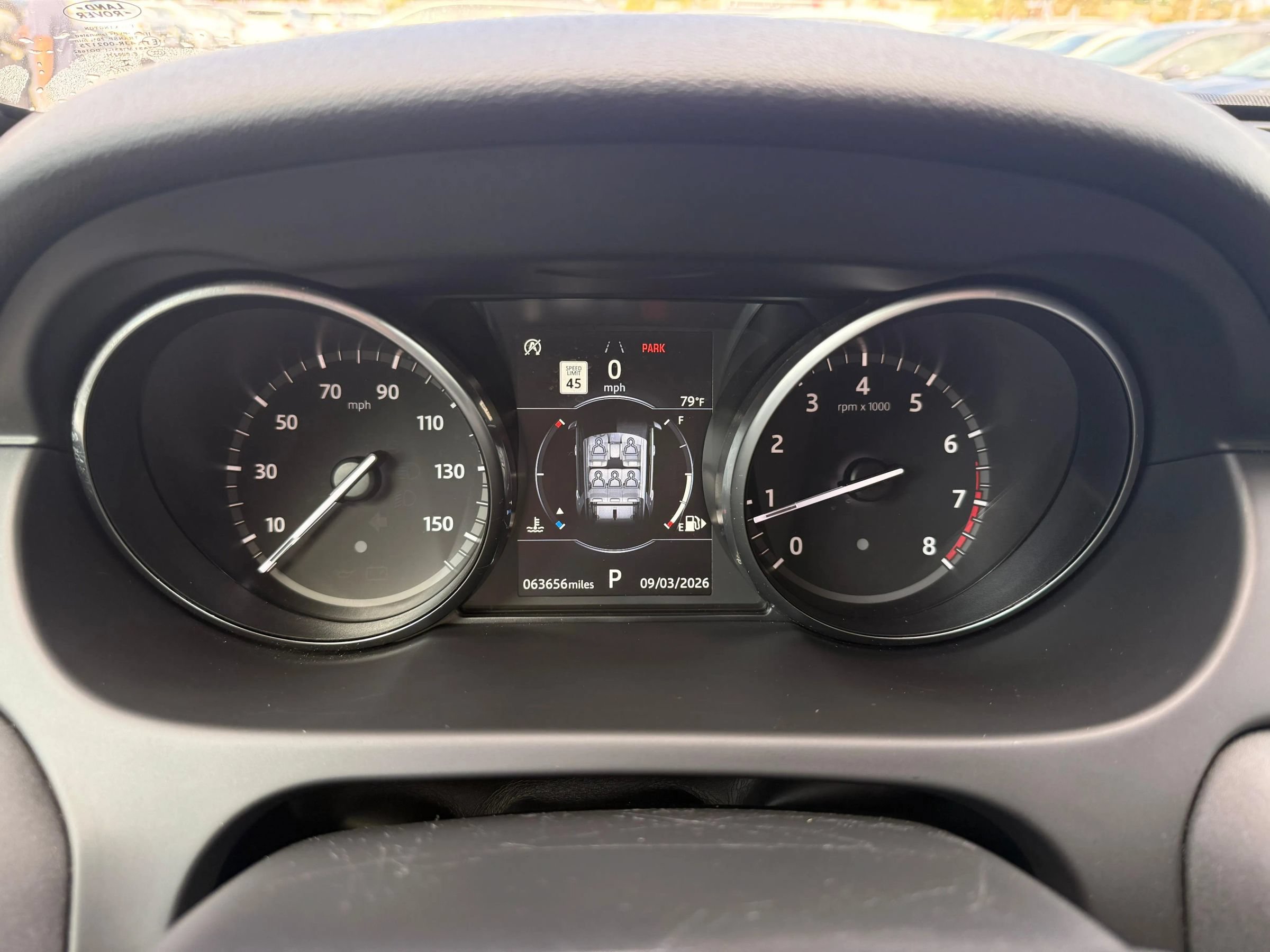 Used 2018 Land Rover Discovery Sport HSE AWD/4WD image 11