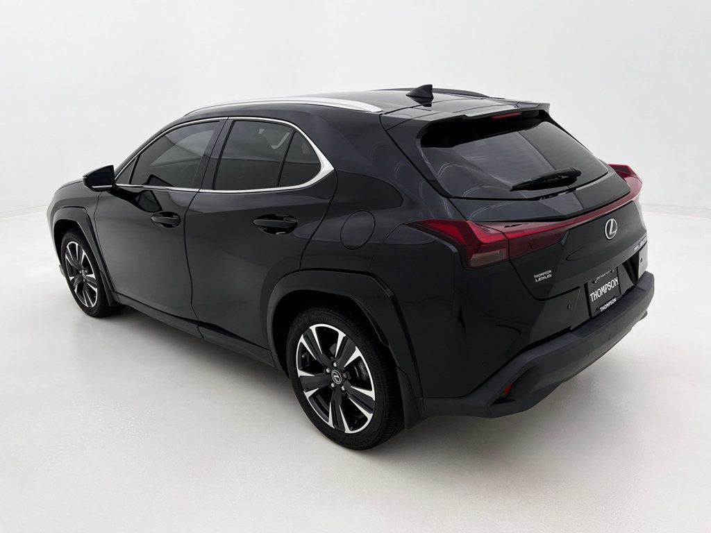 Used 2023 Lexus UX 250h AWD w/ Premium Package image 9