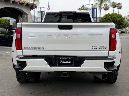 Used 2021 Chevrolet Silverado 3500 High Country w/ Technology Package AWD/4WD image 11