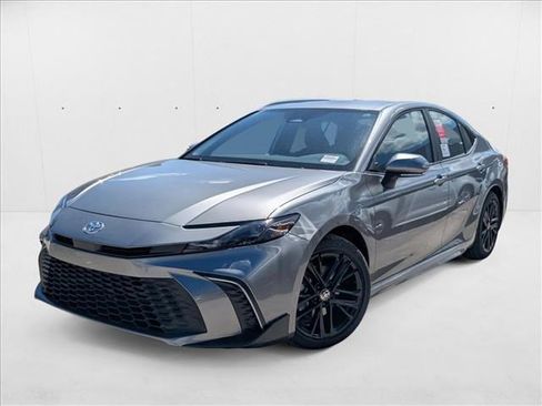 New 2026 Toyota Camry SE image 1
