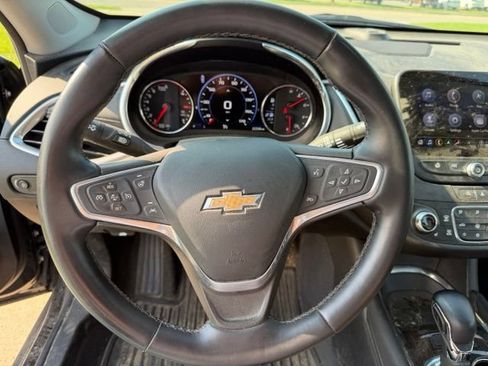 Used 2023 Chevrolet Malibu LT w/ Midnight Edition FWD image 21