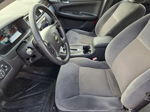 Used 2013 Chevrolet Impala LT w/ LT Sunroof Package image 11