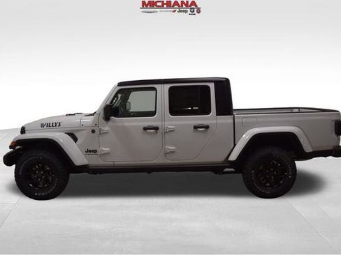 New 2025 Jeep Gladiator Willys image 1