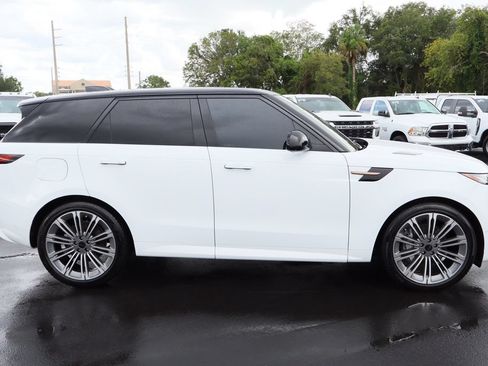 Used 2026 Land Rover Range Rover Sport Dynamic SE AWD/4WD image 10