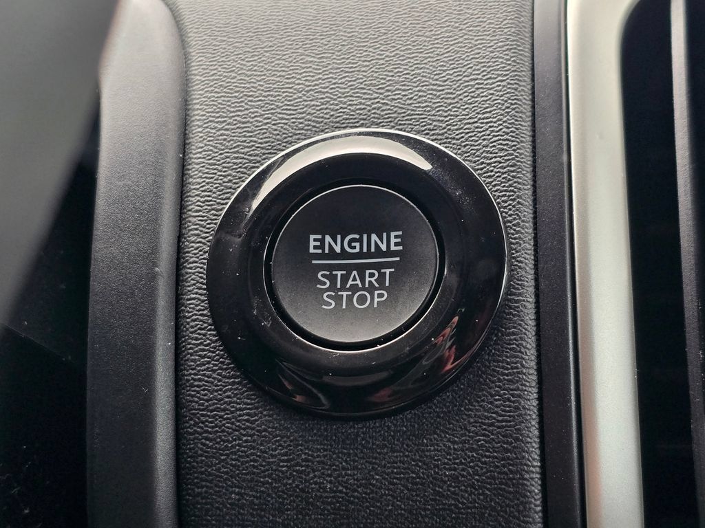 Used 2025 Ford Expedition Max Active RWD image 18