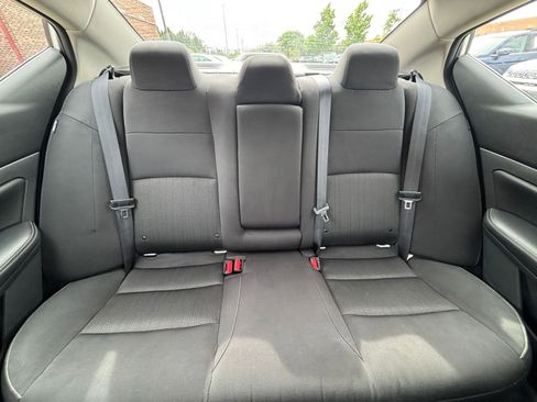 Used 2025 Nissan Altima 2.5 SV FWD image 38