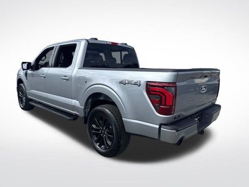 Used 2025 Ford F150 Lariat image 3