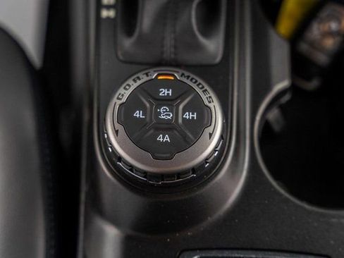 Used 2022 Ford Bronco Outer Banks image 28