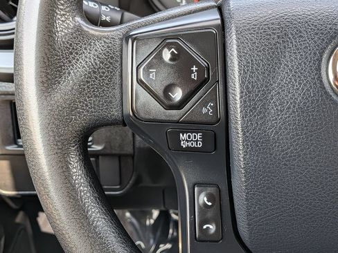 Used 2019 Toyota Tacoma SR AWD/4WD image 19