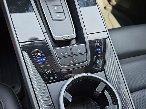 Used 2020 Porsche 911 Carrera S image 18