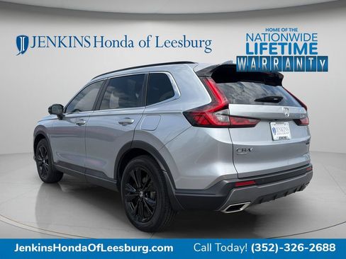 Used 2024 Honda CR-V Sport Touring image 5