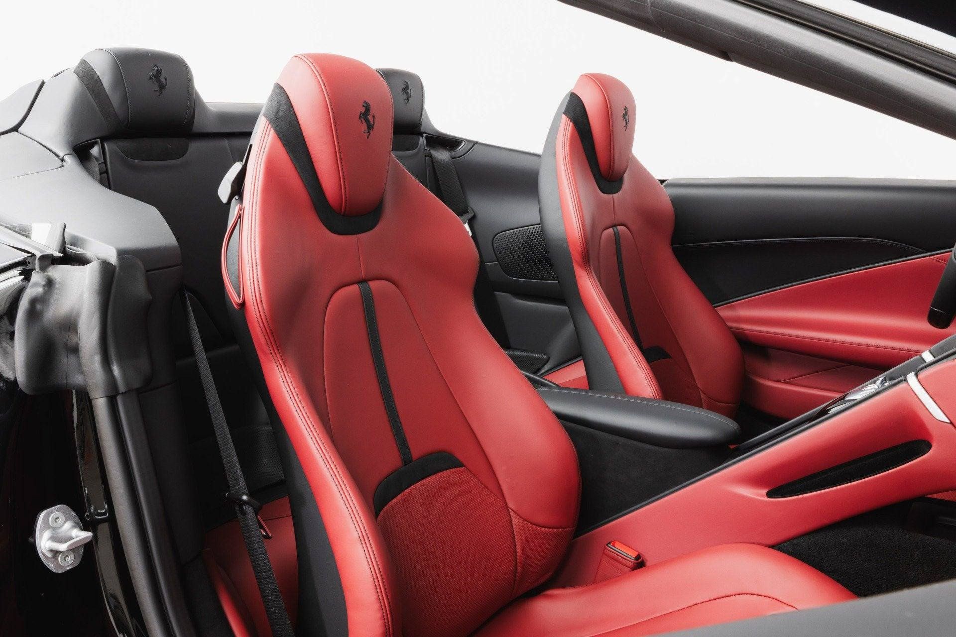 Certified 2024 Ferrari Roma Spider RWD image 70