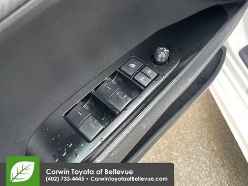 Used 2025 Toyota Camry SE FWD image 19
