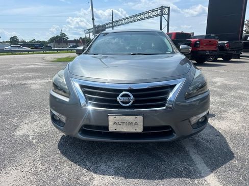 Used 2015 Nissan Altima 2.5 SL w/ Technology Package FWD image 8