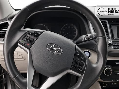 Used 2017 Hyundai Tucson Sport AWD/4WD image 7