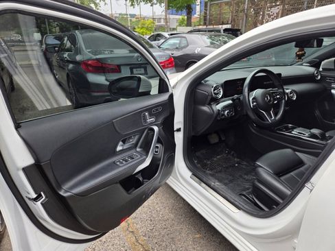 Used 2019 Mercedes-Benz A 220 4MATIC image 7