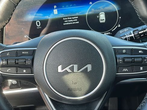 Used 2023 Kia Sportage SX image 13