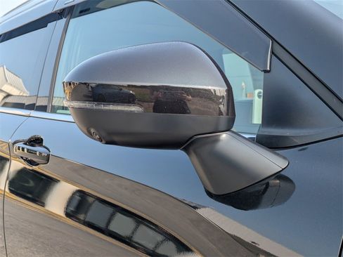 New 2025 Mitsubishi Outlander SEL image 10