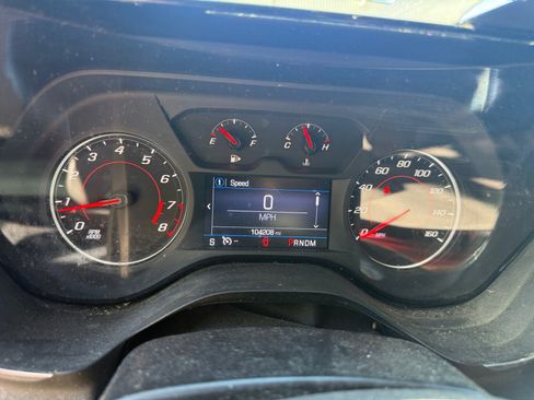 Used 2020 Chevrolet Camaro LT RWD image 11