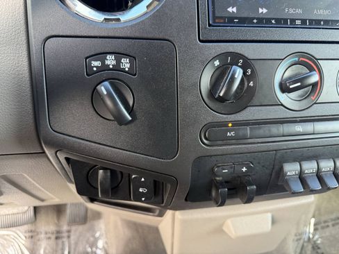 Used 2010 Ford F250 XLT AWD/4WD image 18