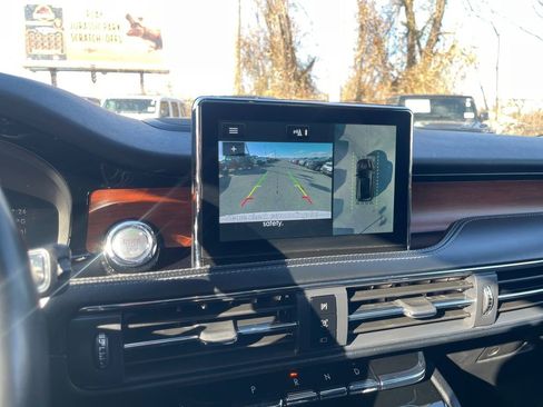 Used 2022 Lincoln Corsair Reserve w/ Equipment Group 201A image 20