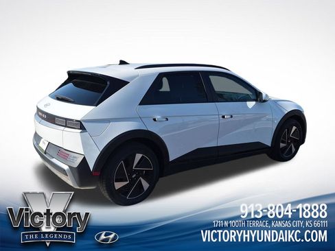 Used 2025 Hyundai Ioniq 5 SEL RWD image 5