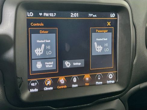 Used 2022 Jeep Renegade Latitude w/ Convenience Group AWD/4WD image 20