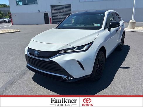 Used 2023 Toyota Venza Nightshade AWD/4WD image 18