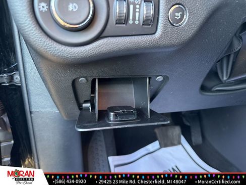 Used 2022 Jeep Cherokee Limited image 17